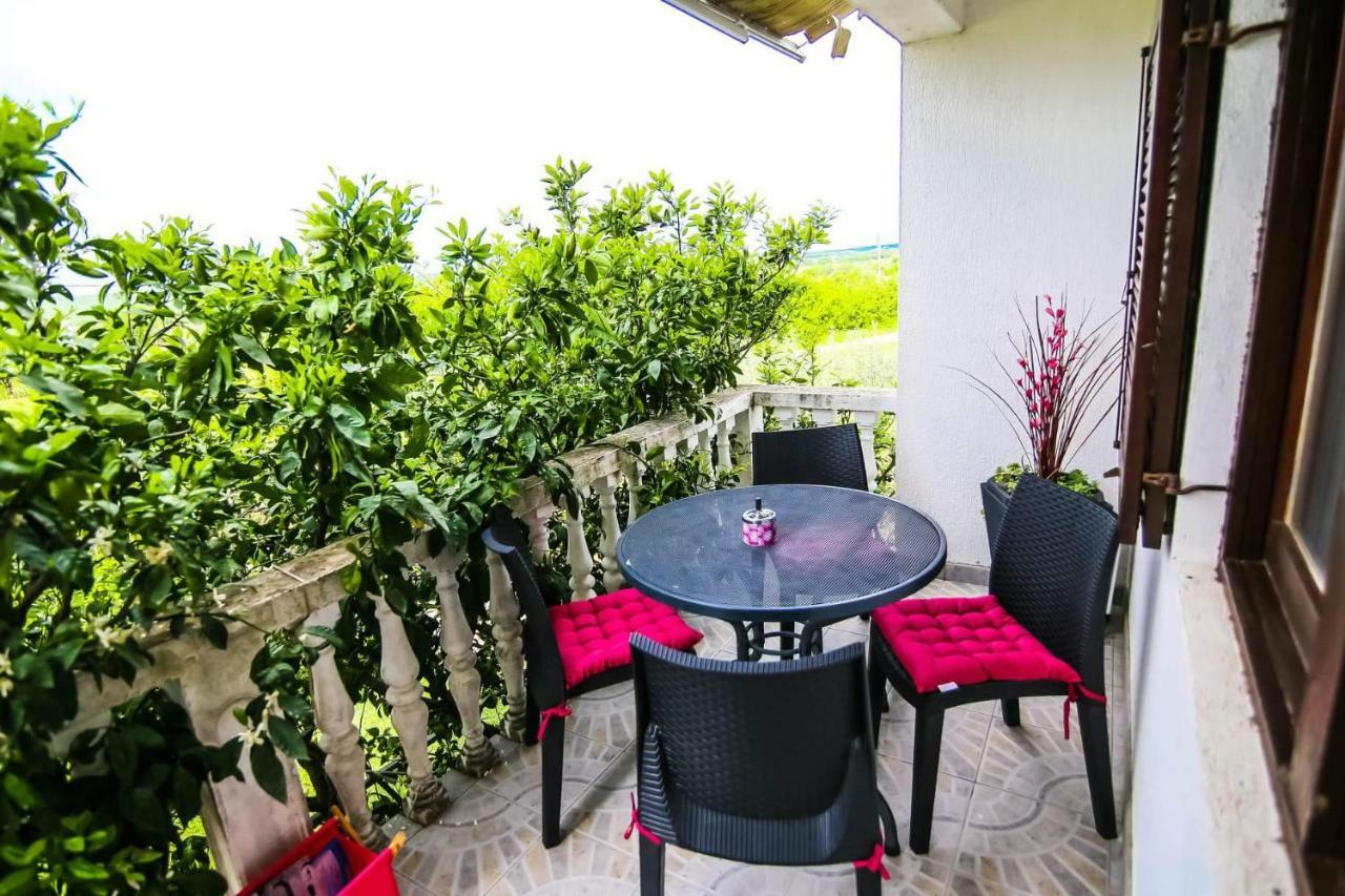 Ferienwohnung Kuca Za Odmor Luca Posedarje Exterior foto