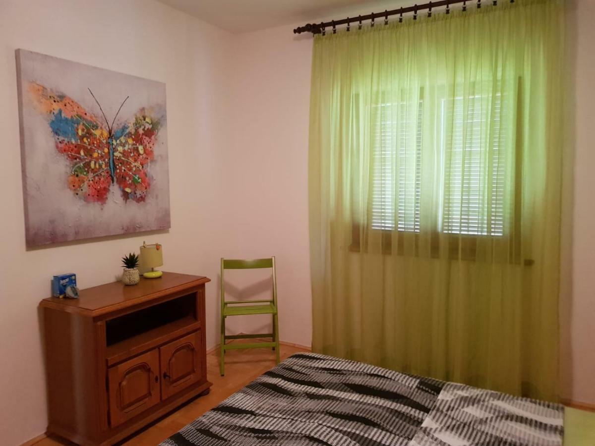 Ferienwohnung Kuca Za Odmor Luca Posedarje Exterior foto