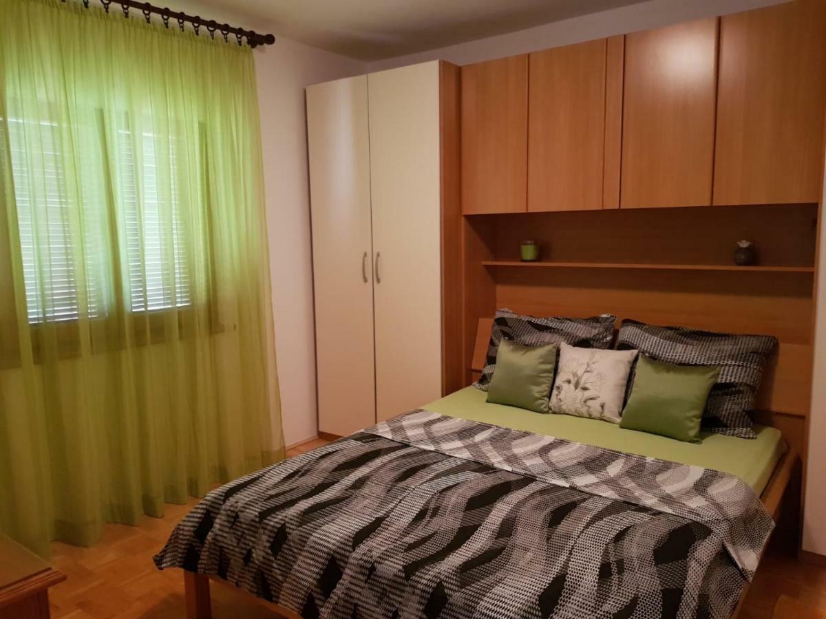 Ferienwohnung Kuca Za Odmor Luca Posedarje Exterior foto